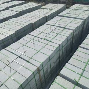 盘锦 芝麻白1.8公分火烧300*600地铺，清仓大甩卖