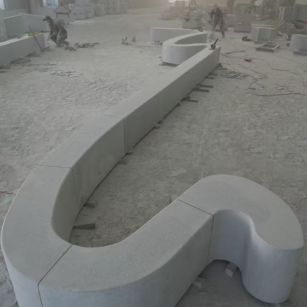 盘锦 花岗岩整石坐凳拼装