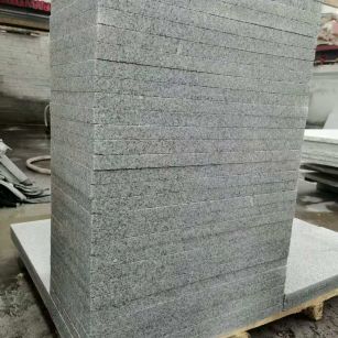 盘锦 花岗岩 地铺成品300*600，尺寸标准、厚薄均匀