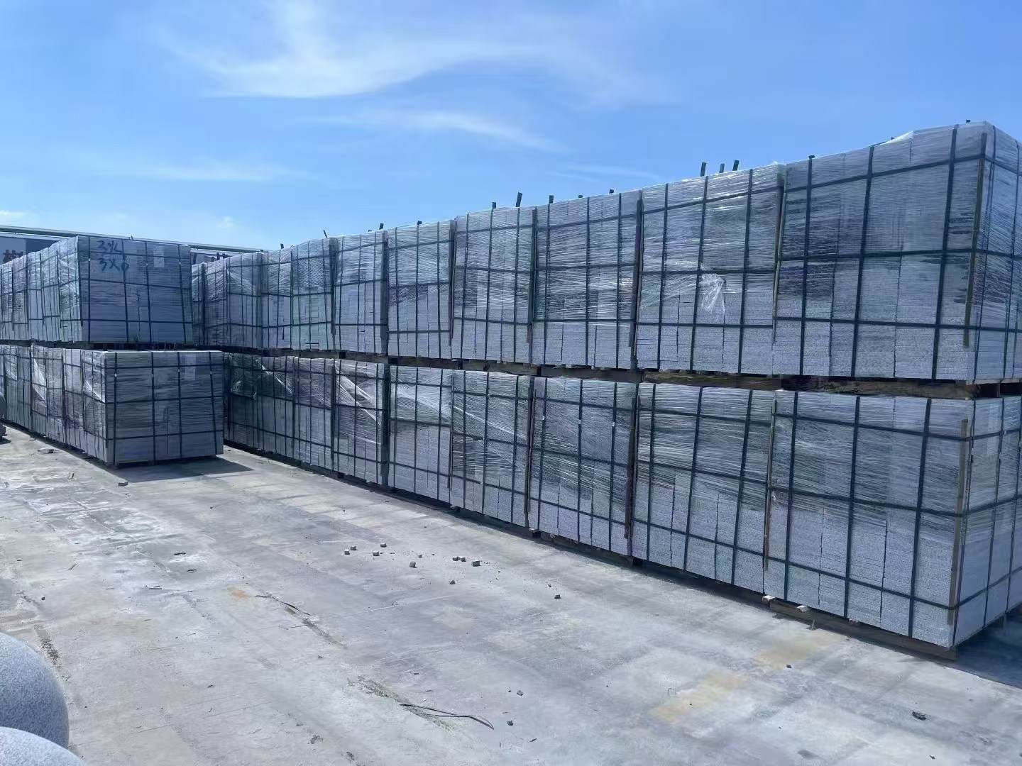 盘锦 芝麻白火烧成品300*600地铺料，大量现货，物美价廉