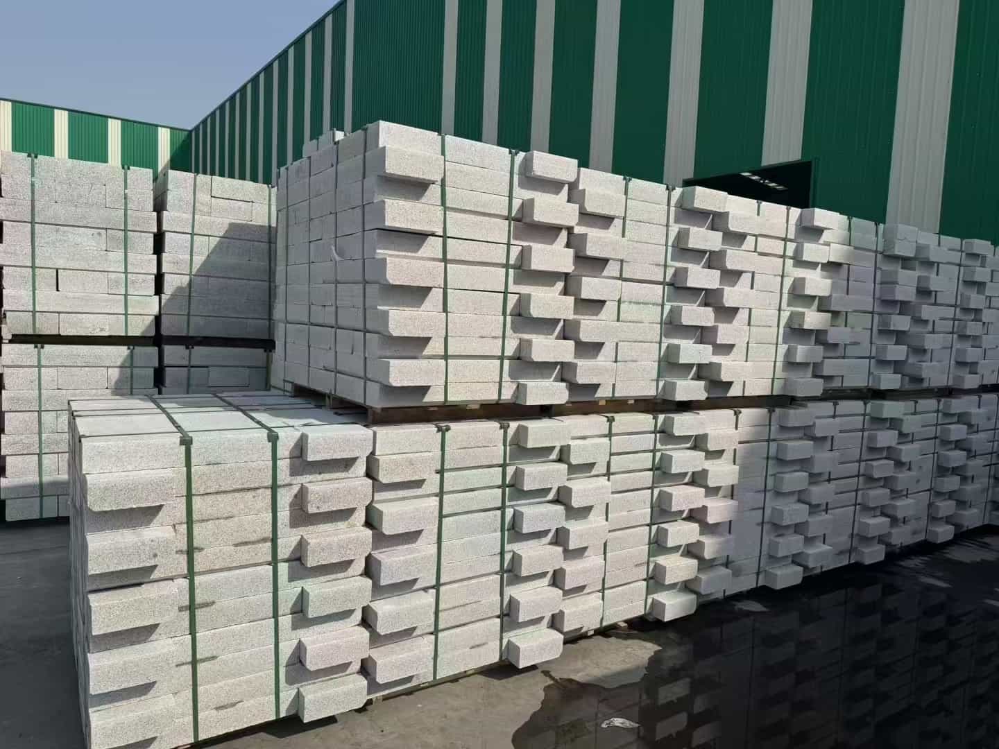 盘锦芝麻白路沿石