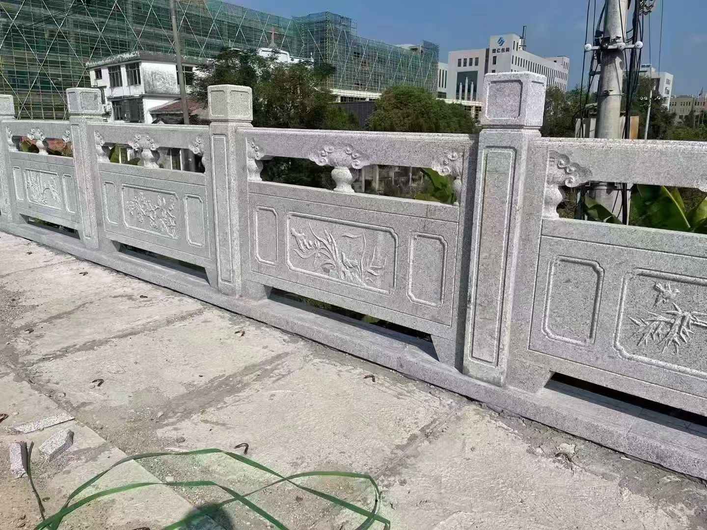 盘锦 芝麻白栏杆