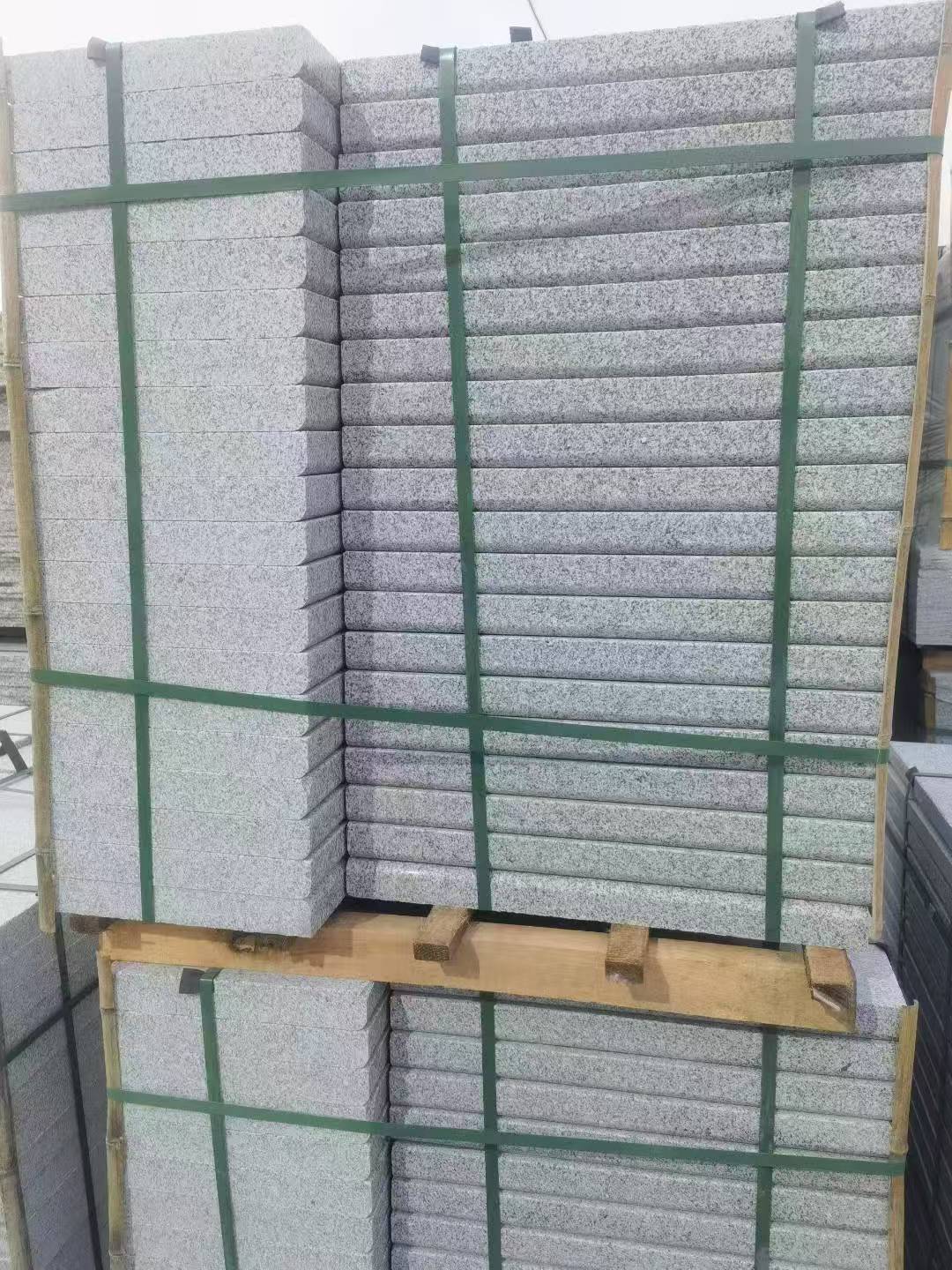 盘锦 5公分芝麻白，倒斜角，室外楼梯踏步